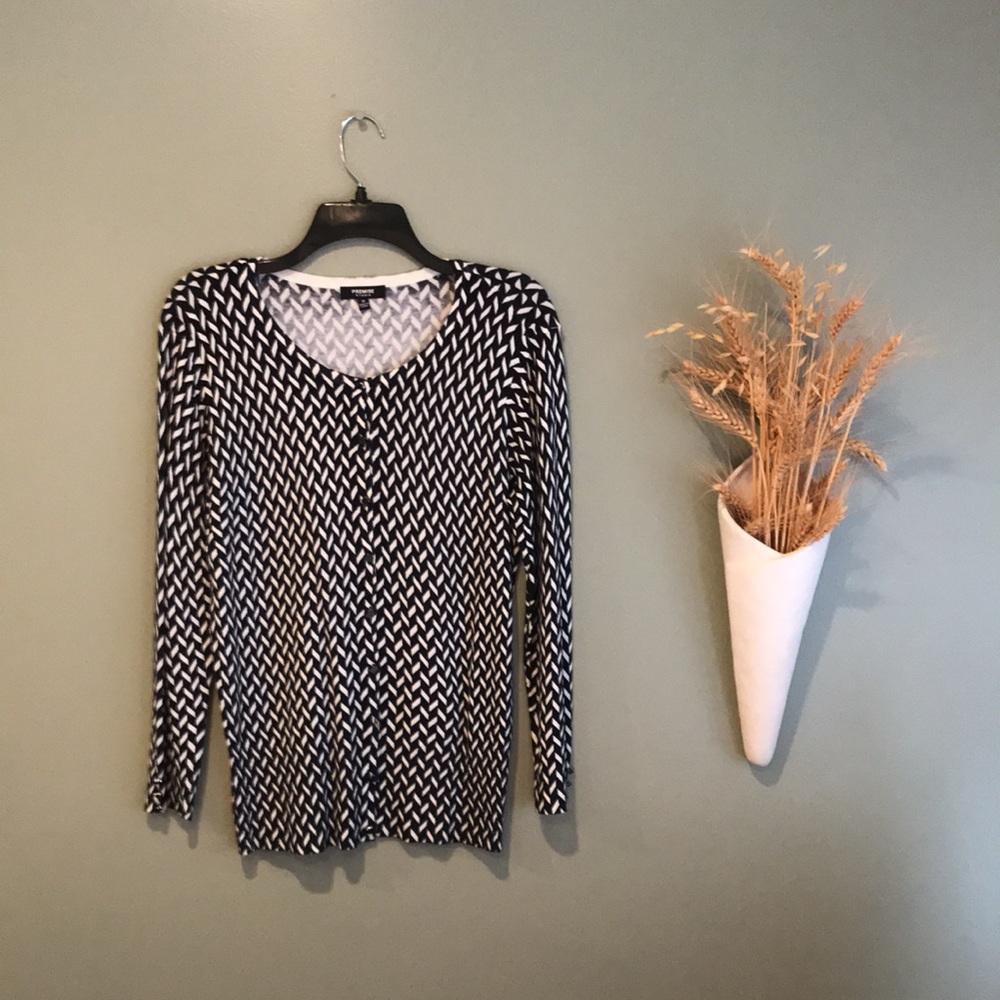 Premise Studio Black And Cream Geometric Pattern Button Front Cardigan. EUC
